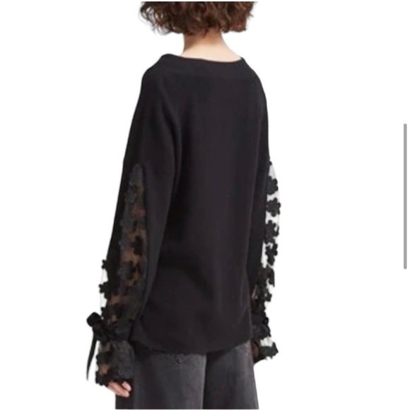 New French Connection Caballo Floral Lace Sleeve Sweater Black V Neck Sz S - Picture 2 of 14